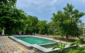 Pangarh Lake Retreat